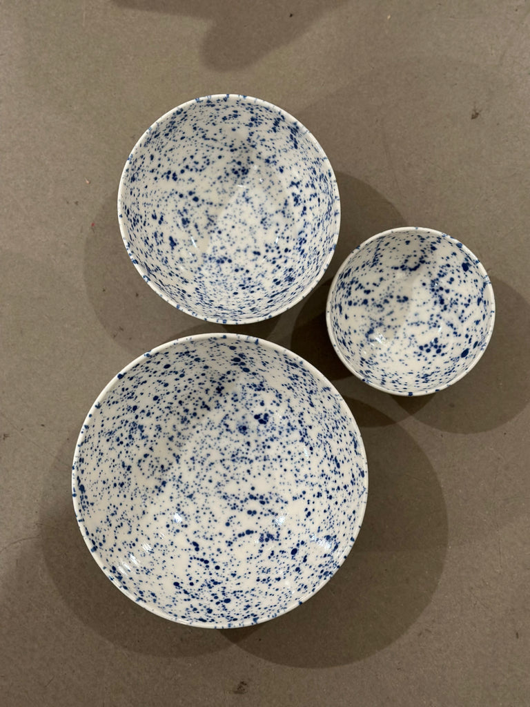 Ann Louise Roman - Skåle - Små Prikker