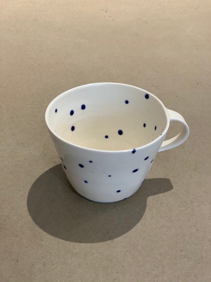 Ann Louise Roman - Tekop Blue Dots - Mellem Prikker