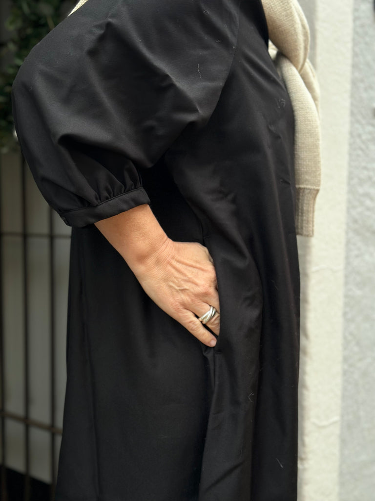 Frau - Madrid Elegant Wool Dress - Black
