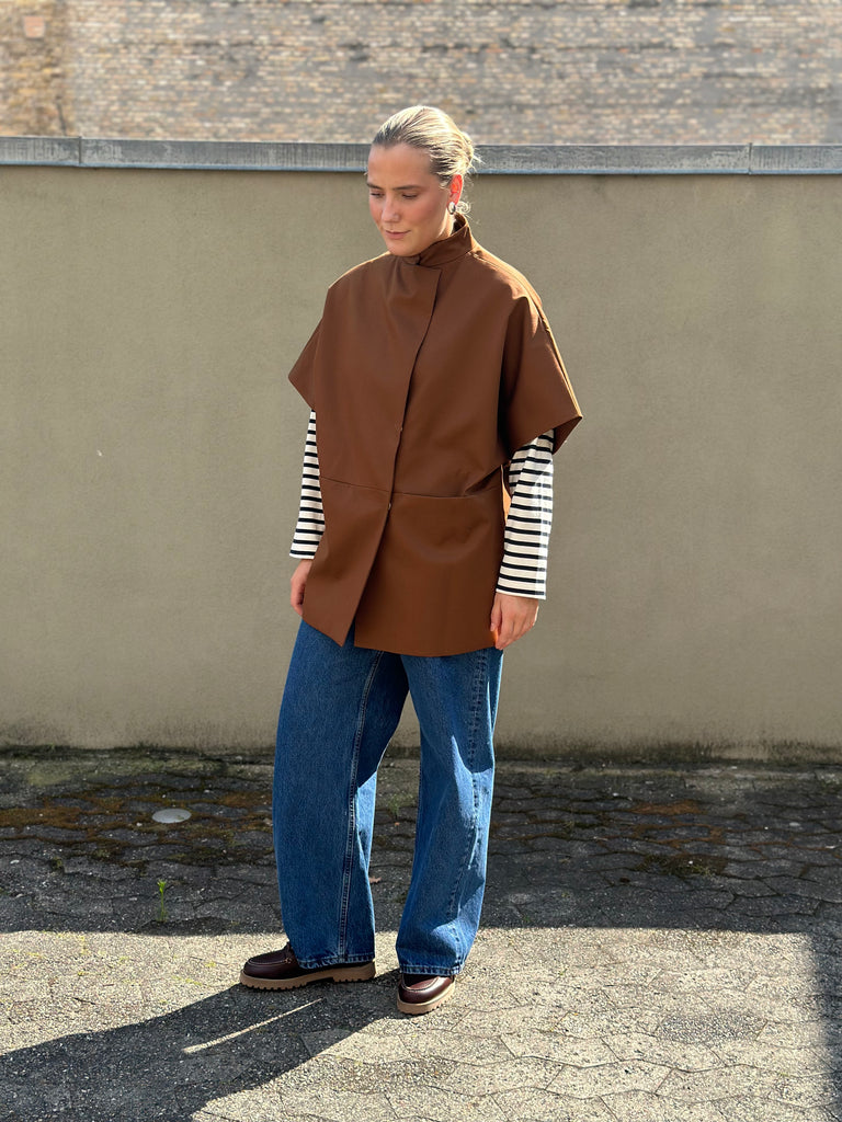 Crowd - Short Mok Coat - Chocolate Brown