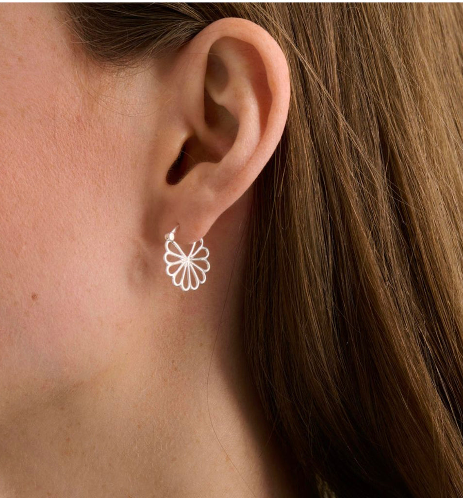 Pernille Corydon - Small Bellis Earrings - Sølv el. Forgyldt