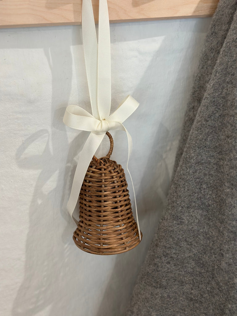 Klokke i Rattan