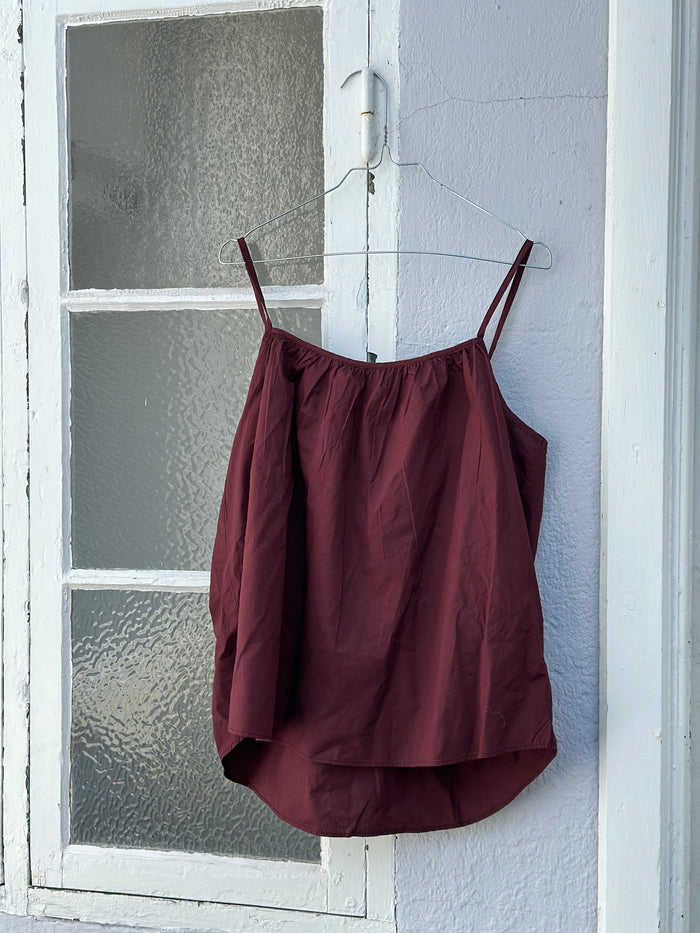 Frau - Vancouver Top - Red Mahogny