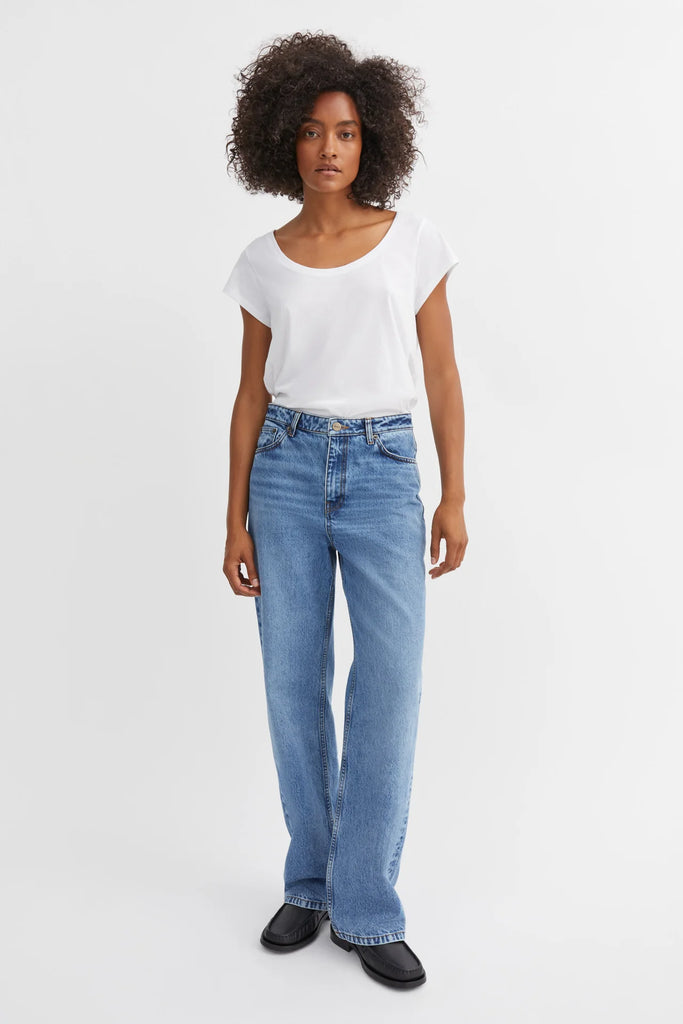 Skall Studio - Maddy Straight Jeans - Worn Mid Blue