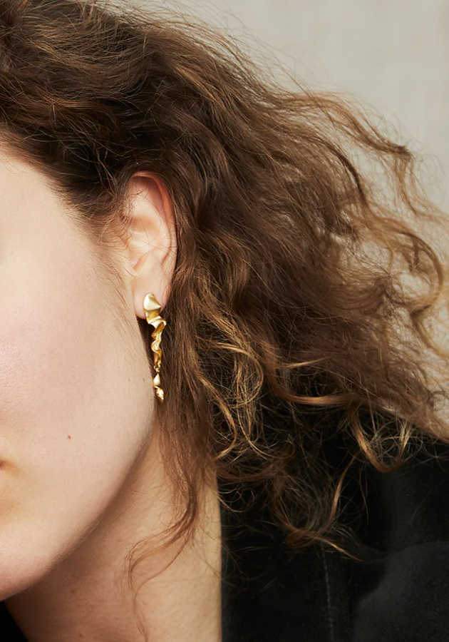 TRINE TUXEN - Puntarelle ørering - forgyldt