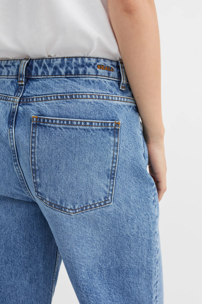 Skall Studio - Taylor Cropped Jeans - Worn Mid Blue