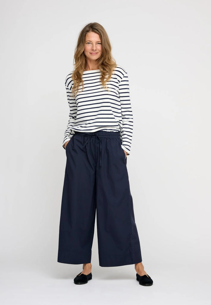 Moshi Moshi Mind - Stribet Sweatshirt - Ecru/navy