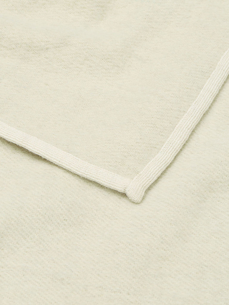 Aiayu - Edvin Wool Throw - Albicant